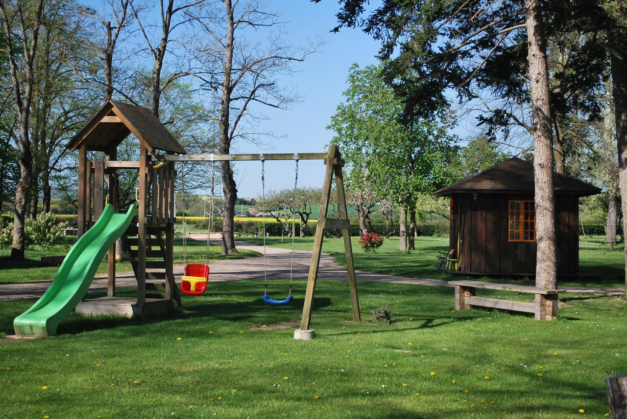 Domaine Les Gandins Bed and Breakfast Saint-Germain-de-Salles Buitenkant foto